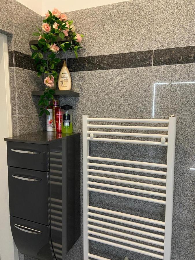 New Cozy Apartment, Top Location, 12 Min To Center Вена Экстерьер фото